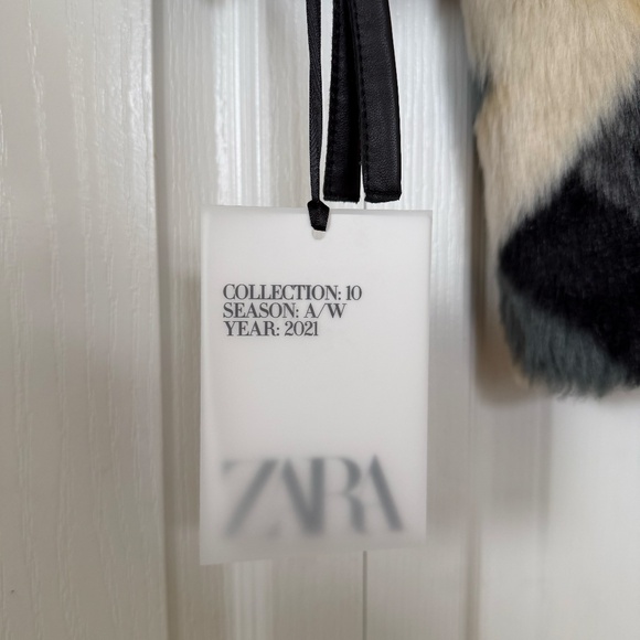 Zara A/W 21 Limited Edition Faux Fur Chevron Jacket - Picture 2 of 6